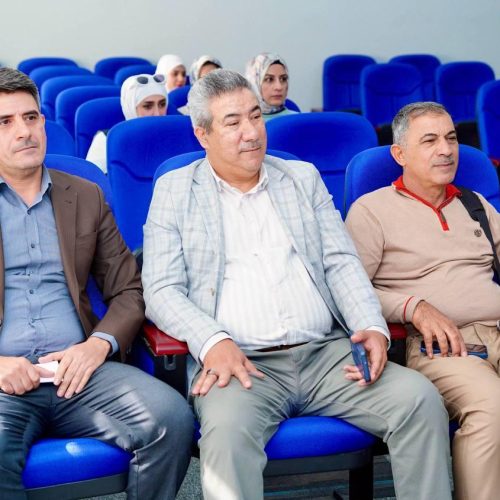 نشاطات علمية - كلية اللغات (12) نشاطات علمية - كلية اللغات (12)