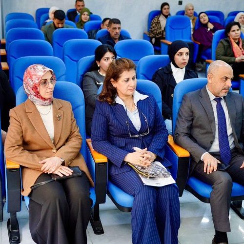 نشاطات علمية - كلية اللغات (2)