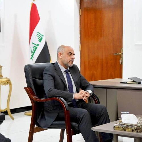 شؤون المرأة في وزارة التعليم العالي بضيافة كلية اللغات (1)