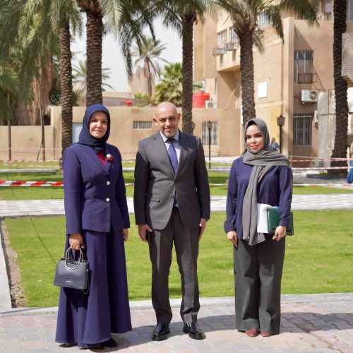 شؤون المرأة في وزارة التعليم العالي بضيافة كلية اللغات (4)