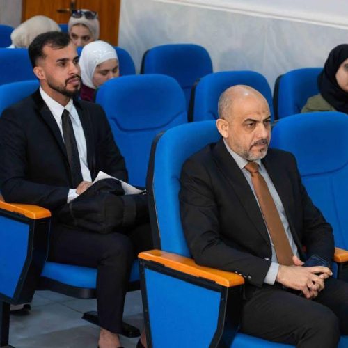 مناقشة الدراسات العليا - كلية اللغات (9)