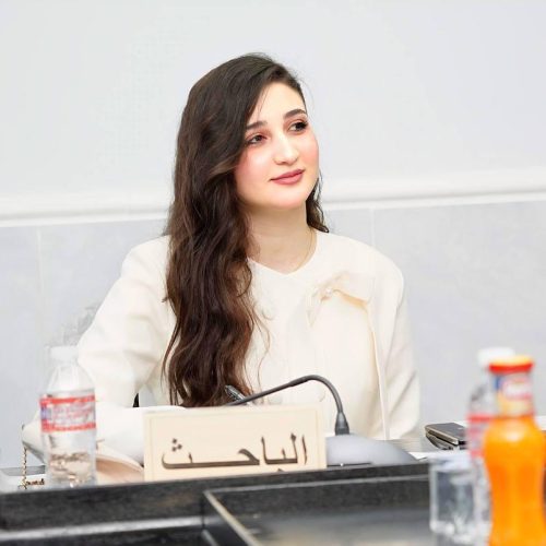 اللغات تقيم السمنار الثاني لطلبة الماجستير في اللغات السامية لتعزيز جودة البحوث العلمية (2)