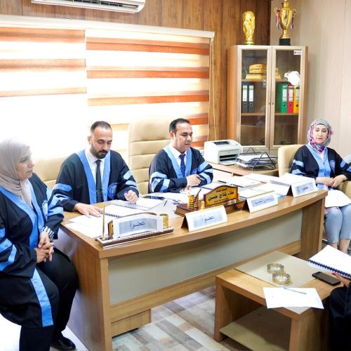 انطلاق فعاليات مناقشات بحوث التخرج في كلية اللغات (9)