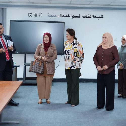 لجنة وزارية تتفقد سير العملية الامتحانية لطلبة الدور الاول (8) لجنة وزارية تتفقد سير العملية الامتحانية لطلبة الدور الاول (8)