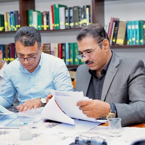 كلية اللغات تستقبل اللجنة الوزارية لاستحداث ماجستير الأدب الفارسي (7)