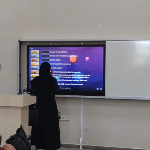 طلبة قسم اللغة التركية يواصلون محاضراتهم في الدورة التدريبية الصيفية في تركيا (9) طلبة قسم اللغة التركية يواصلون محاضراتهم في الدورة التدريبية الصيفية في تركيا (9)