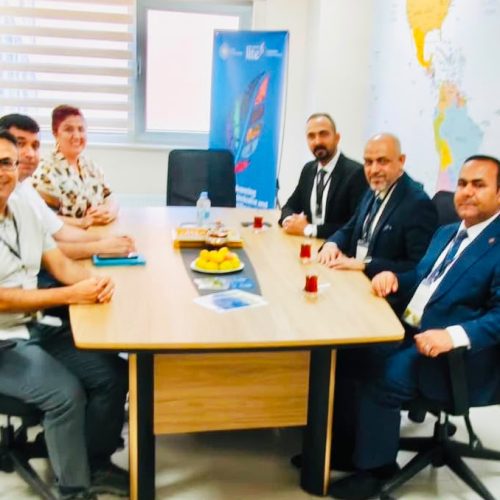 كلية اللغات تشارك في افتتاح ملتقى أكاديمي دولي لتعزيز التعاون العلمي مع جامعة دجلة التركية (5) كلية اللغات تشارك في افتتاح ملتقى أكاديمي دولي لتعزيز التعاون العلمي مع جامعة دجلة التركية (5)