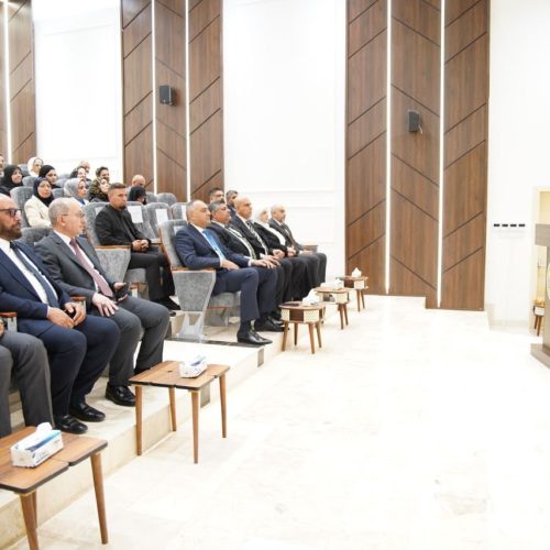 كلية اللغات تشارك في حفل إطلاق معايير الاعتماد البرامجي لكليات الآداب واللغات والآثار (5) كلية اللغات تشارك في حفل إطلاق معايير الاعتماد البرامجي لكليات الآداب واللغات والآثار (5)