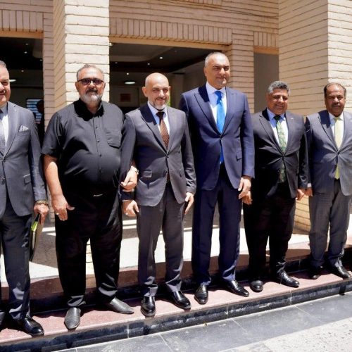 كلية اللغات تشارك في حفل إطلاق معايير الاعتماد البرامجي لكليات الآداب واللغات والآثار (6) كلية اللغات تشارك في حفل إطلاق معايير الاعتماد البرامجي لكليات الآداب واللغات والآثار (6)